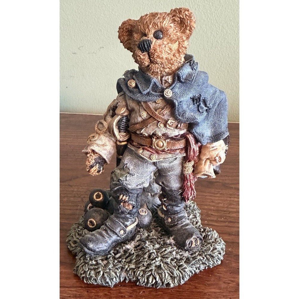 Vintage‎ Boyds Bears & Friends Stonewell The "Rebel" Bear Figurine 1997 No Box
